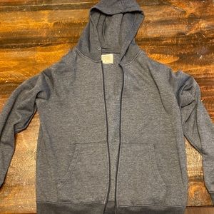 Men’s medium blue fret hood sweater